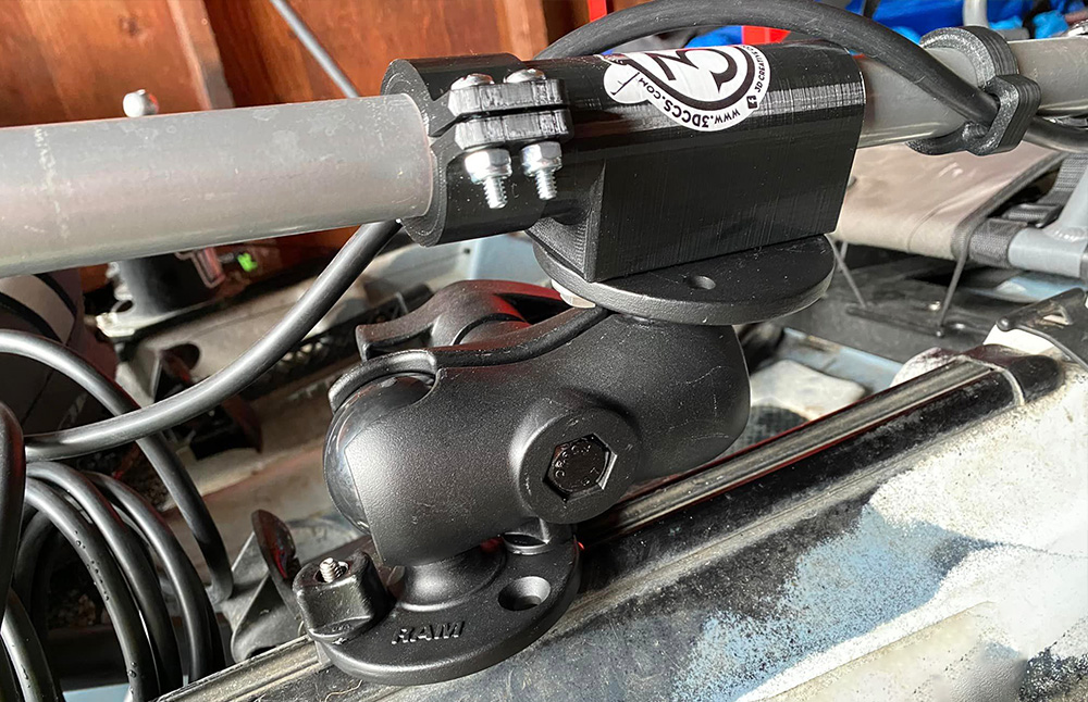 Ram mount in kayak for live imaging pole 1000 X 646