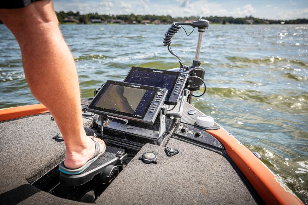 Bobby Lane Fishing while trollling in his 920 Elite Phoenix powered by Norsk Lithium 36V 60Ah Batteries – 010A7205 Bobby Lane Fishing while trollling in his 920 Elite Phoenix powered by Norsk Lithium 36V 60Ah Batteries 010A7205