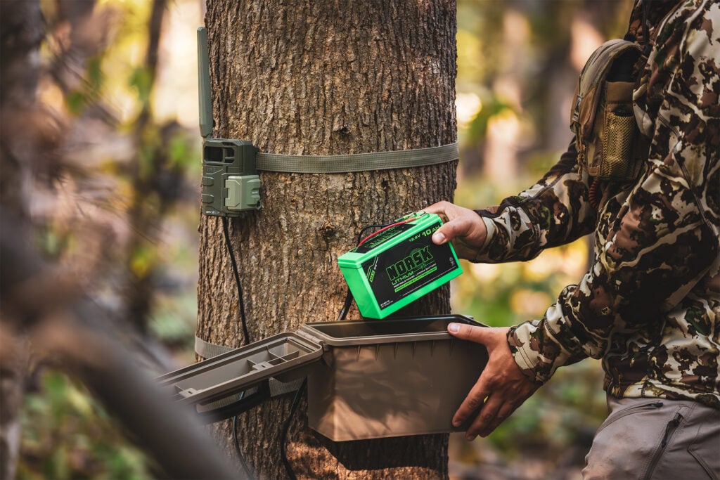 Norsk Lithium 12.8V Portable Battery Powering a Trail Camera 1944X1296