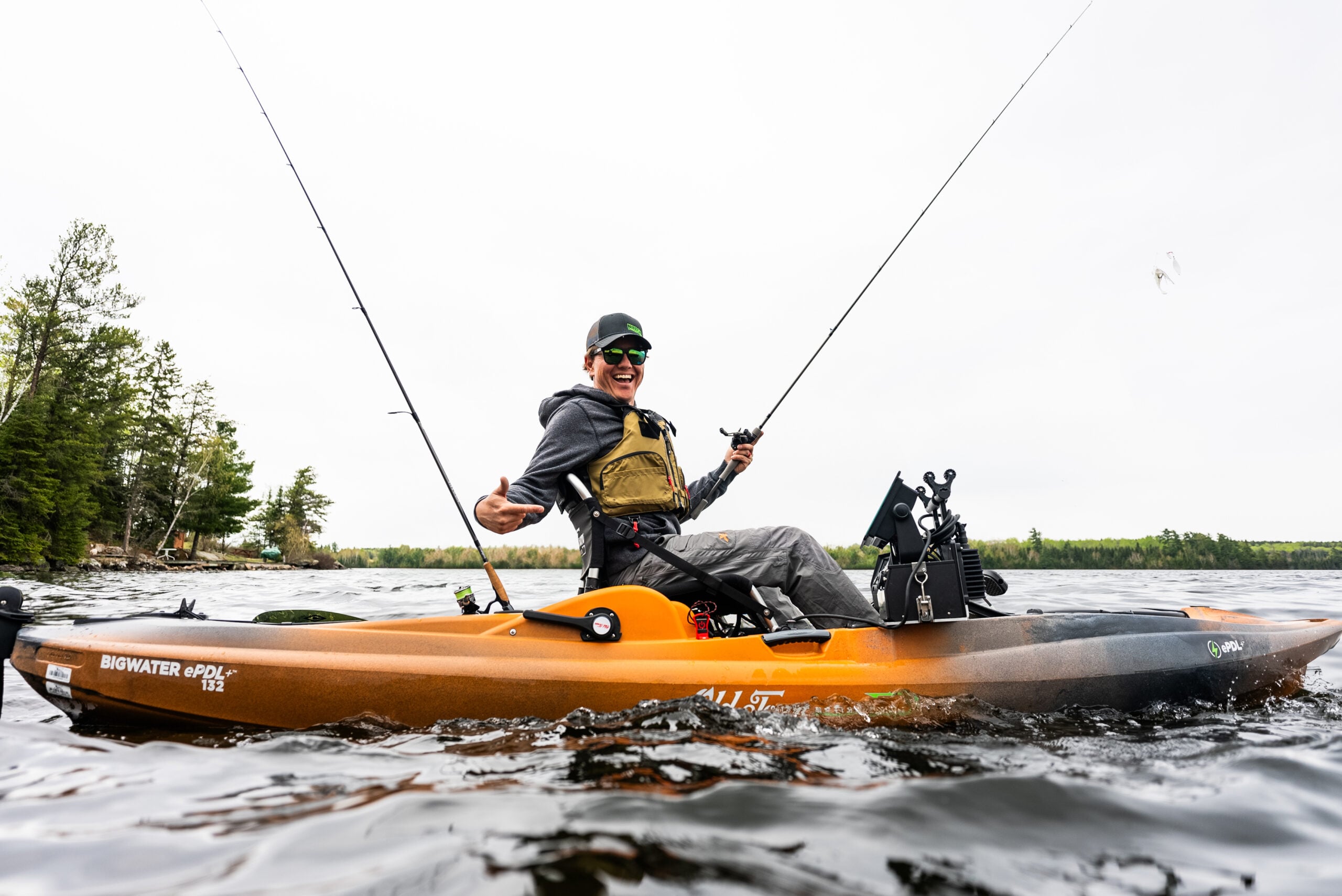 Lithium kayak battery setup for sonar and trolling motor power