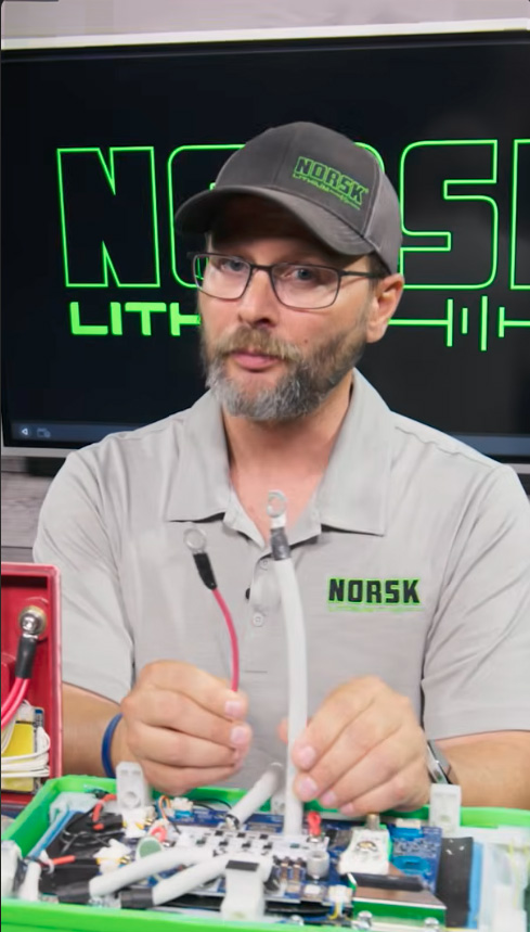 Cheap lithium battery wiring compared with Norsk Lithium internal wiring